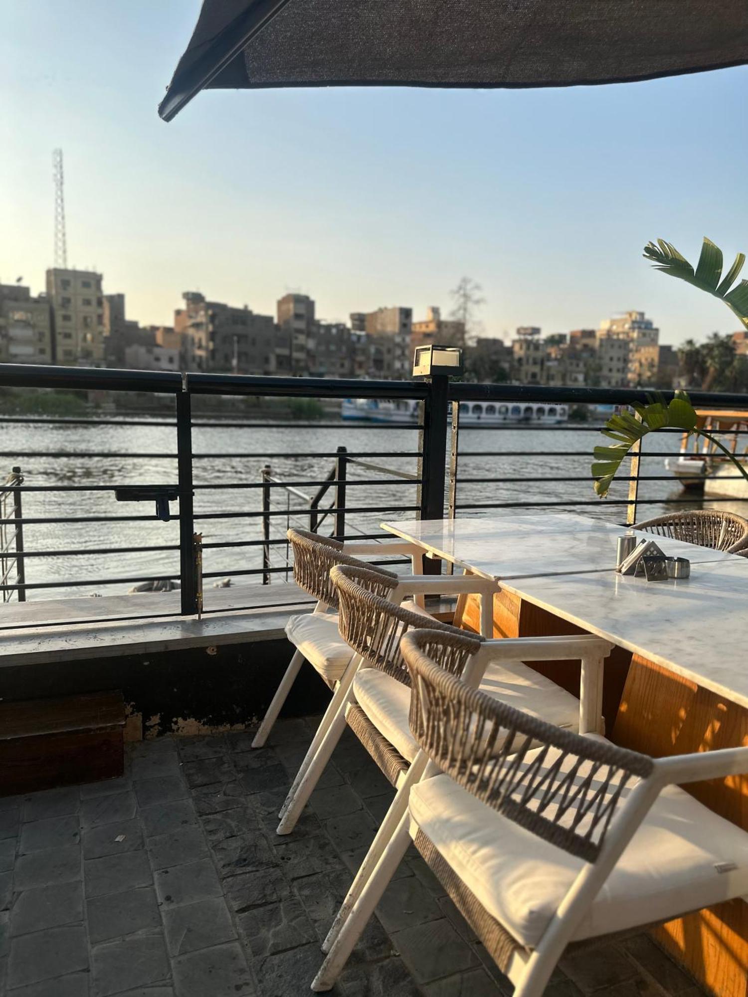 Modern 1-Bedroom Apartment In Zamalek Visits Allowed القاهرة المظهر الخارجي الصورة