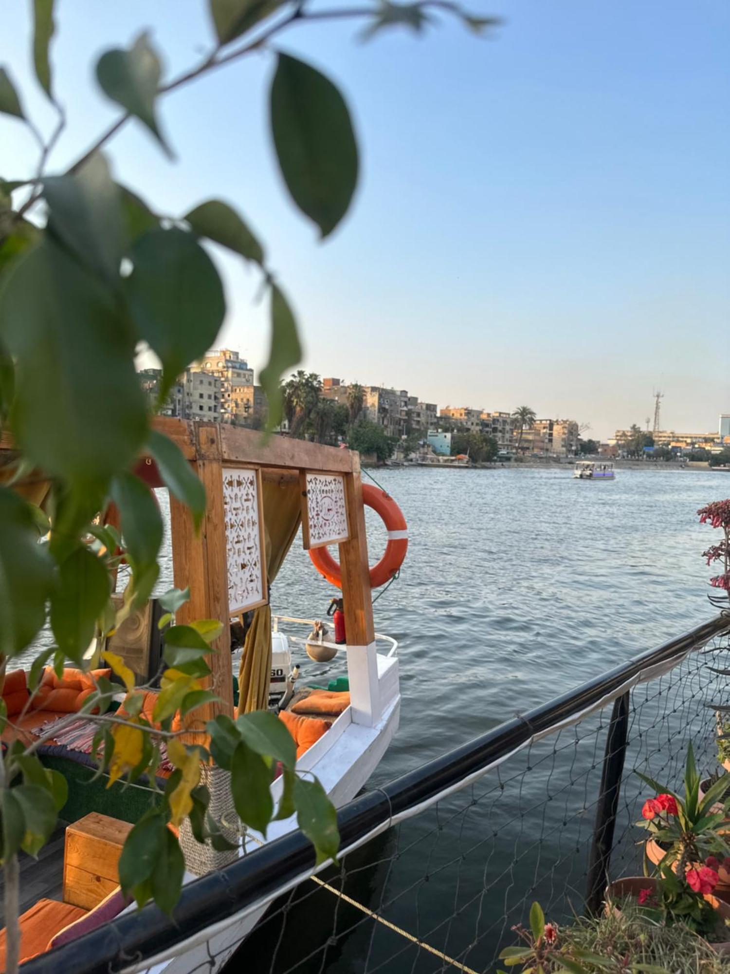 Modern 1-Bedroom Apartment In Zamalek Visits Allowed القاهرة المظهر الخارجي الصورة