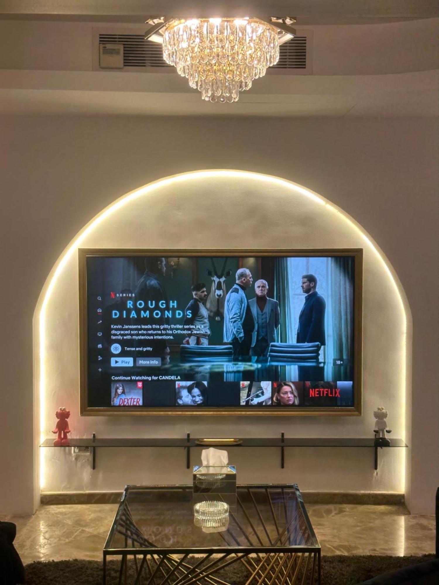 Modern 1-Bedroom Apartment In Zamalek Visits Allowed القاهرة المظهر الخارجي الصورة